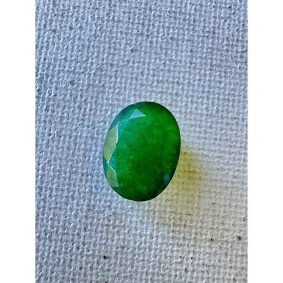 5 carat Emerald - Oval Cut 12.5x10mm - Picture 5 of 9